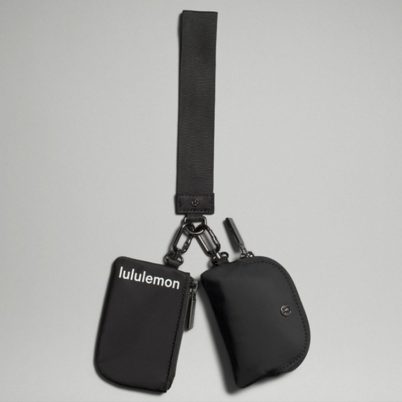 BUNDLE DEAL! Rare! NWT!! Lululemon LOGO Everywhere Belt Bag LOGO + Dual Wristlet - Picture 3 of 16